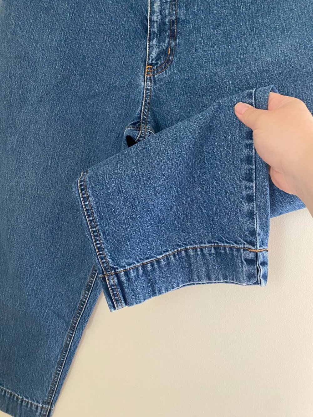 Eddie Bauer Barrel Leg Jeans - Picture 6 of 7